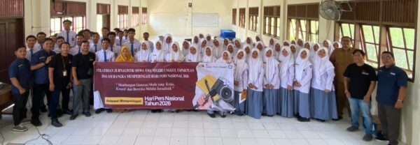 Peringati HPN 2026, Forjias Bekali Puluhan Siswa SMAN Unggul Tapaktuan Pelatihan Jurnalistik Dasar