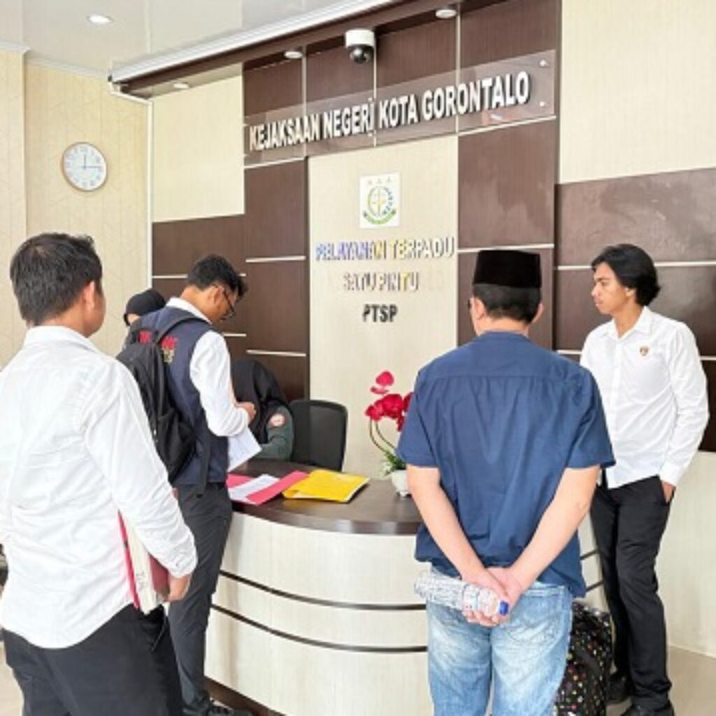 Polda Gorontalo Serahkan Tersangka Korupsi Proyek Jalan Nani Wartabone ke Jaksa