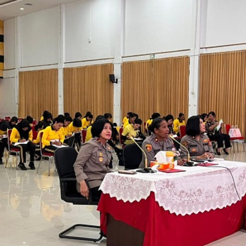 Tingkatkan Kesadaran dan Kualitas SDM, Polda Papua Barat Berikan Edukasi Kesehatan Reproduksi bagi Polwan