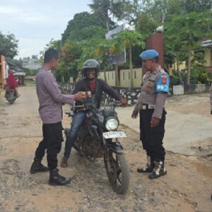 Tarawih Keliling, Polres Ketapang Perkuat Silaturahmi dan Jaga Kamtibmas Selama Ramadan 1447 H