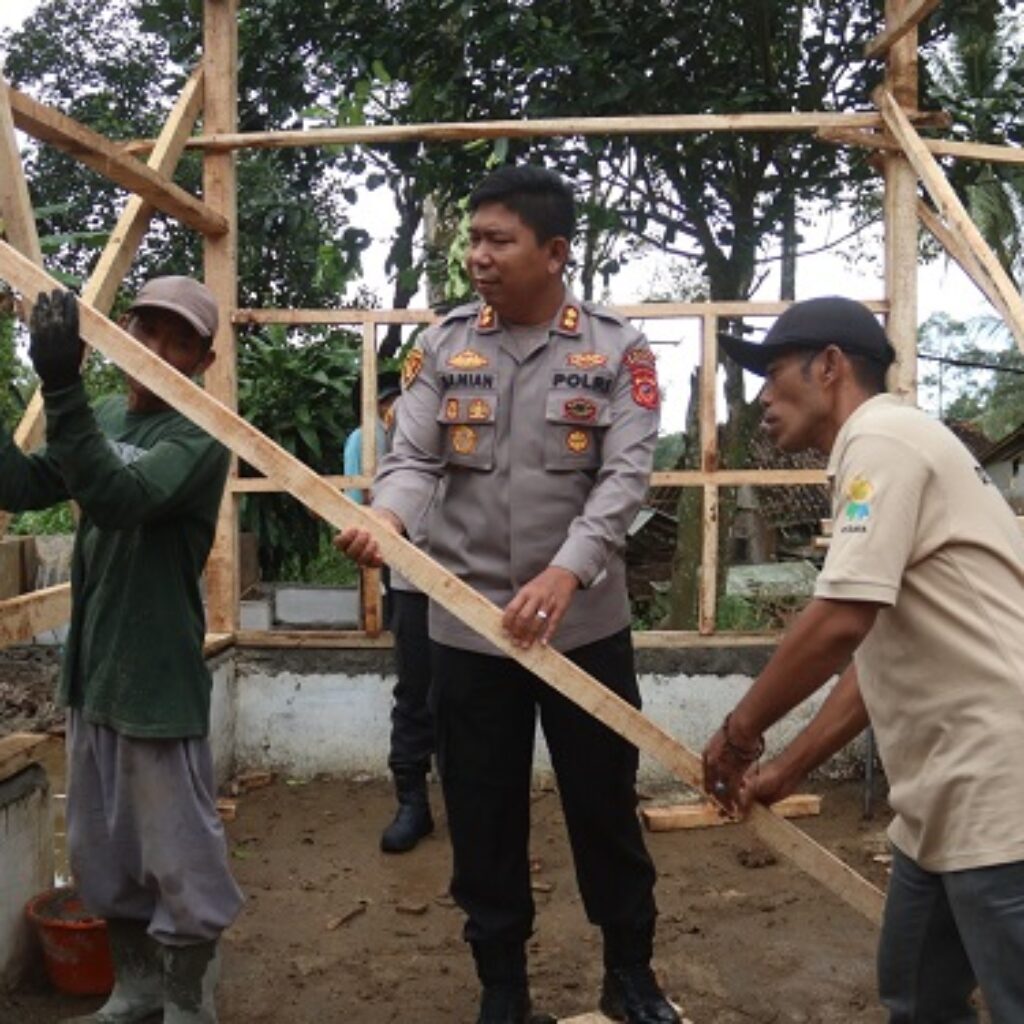 Polres Sukabumi Bangun 5 Rumah Tidak Layak Huni, Warga Rasakan Manfaatnya
