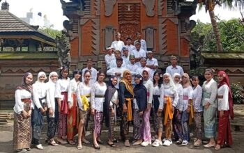 Potret Toleransi di Ibu Kota, SMPN 120 Jakarta Tampil di Perayaan Imlek di Pura Candra Prabha