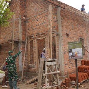 TMMD ke-127 Kodim 0421/LS Percepat Pembangunan RTLH di Tanjung Rejo, Warga Berharap Tempati Rumah Baru Sebelum Lebaran