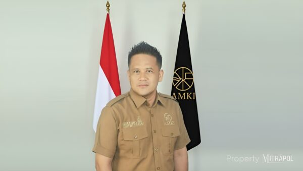 Pendidikan swasta dan beban biaya sekolah dalam program wajib belajar