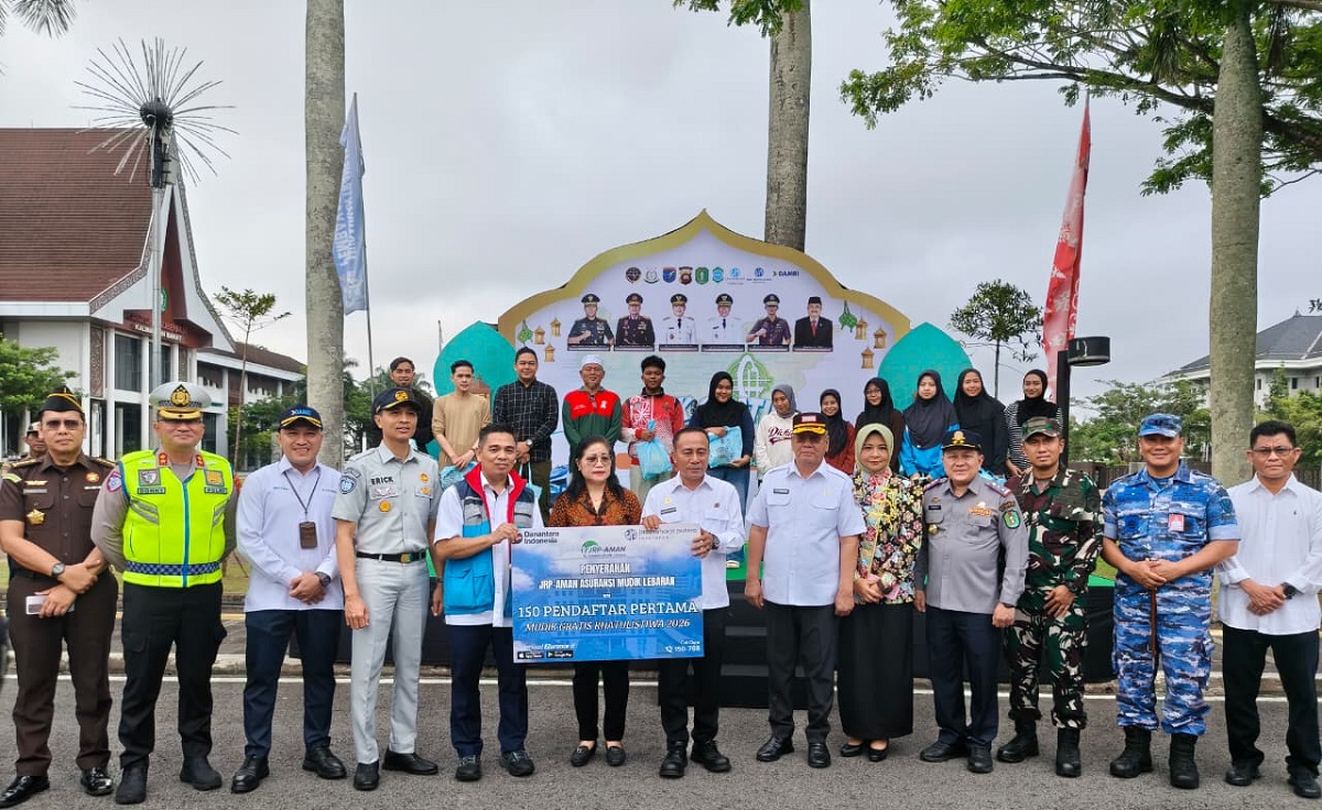 Sebanyak 1.210 pemudik diberangkatkan dalam Mudik Gratis Khatulistiwa 2026. Polda Kalbar terapkan pengawalan estafet demi keamanan perjalanan.