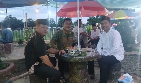 APDESI Kedondong Gelar Bukber Bersama Camat