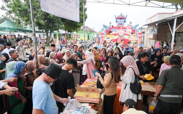 Bupati Pesawaran Tinjau Pasar Murah dan Serap Aspirasi Infrastruktur