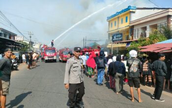 Dalam Sehari Dua Rumah Warga Ketapang Hangus