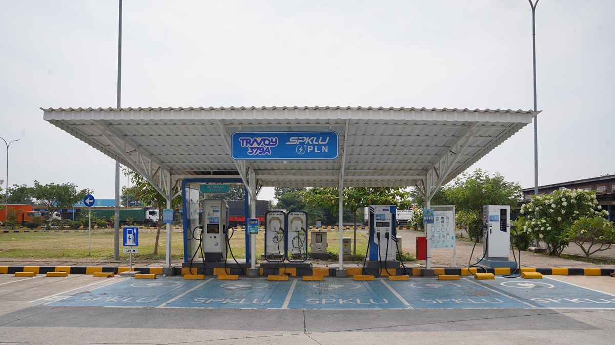 Kementerian PU Siapkan 189 SPKLU di Rest Area Tol