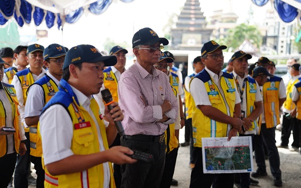 Menteri PU Targetkan Perbaikan Jalan Nasional Rampung H-10 Lebaran