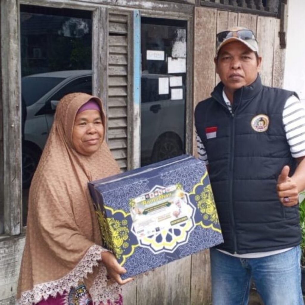 PAC Gandus Forum Cakar Sriwijaya Indonesia Salurkan Sembako untuk Warga