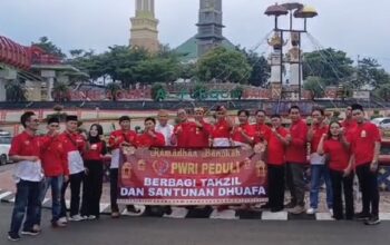 PWRI Lampung Bagikan 1.000 Paket Takjil dan Sembako