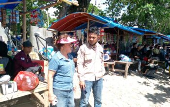 Pengelola Shanghyang Carita Ajak Wisatawan Jaga Kebersihan Pantai