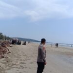 Antisipasi Lonjakan Wisata Lebaran, Polsek Kendawangan Intensifkan Patroli di Pantai Pasir Putih