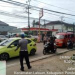 Provos Polda Banten Turun Langsung Cek Arus Wisata Carita Saat Libur Lebaran 2026