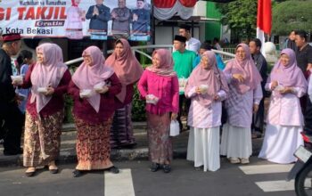 Semarak HUT ke-29 Kota Bekasi, DPRD Kota Bekasi Bagikan Takjil Gratis kepada Warga di Bulan Ramadan