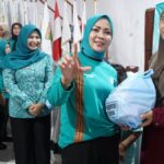 TP PKK Lampung Salurkan Ratusan Paket Sembako
