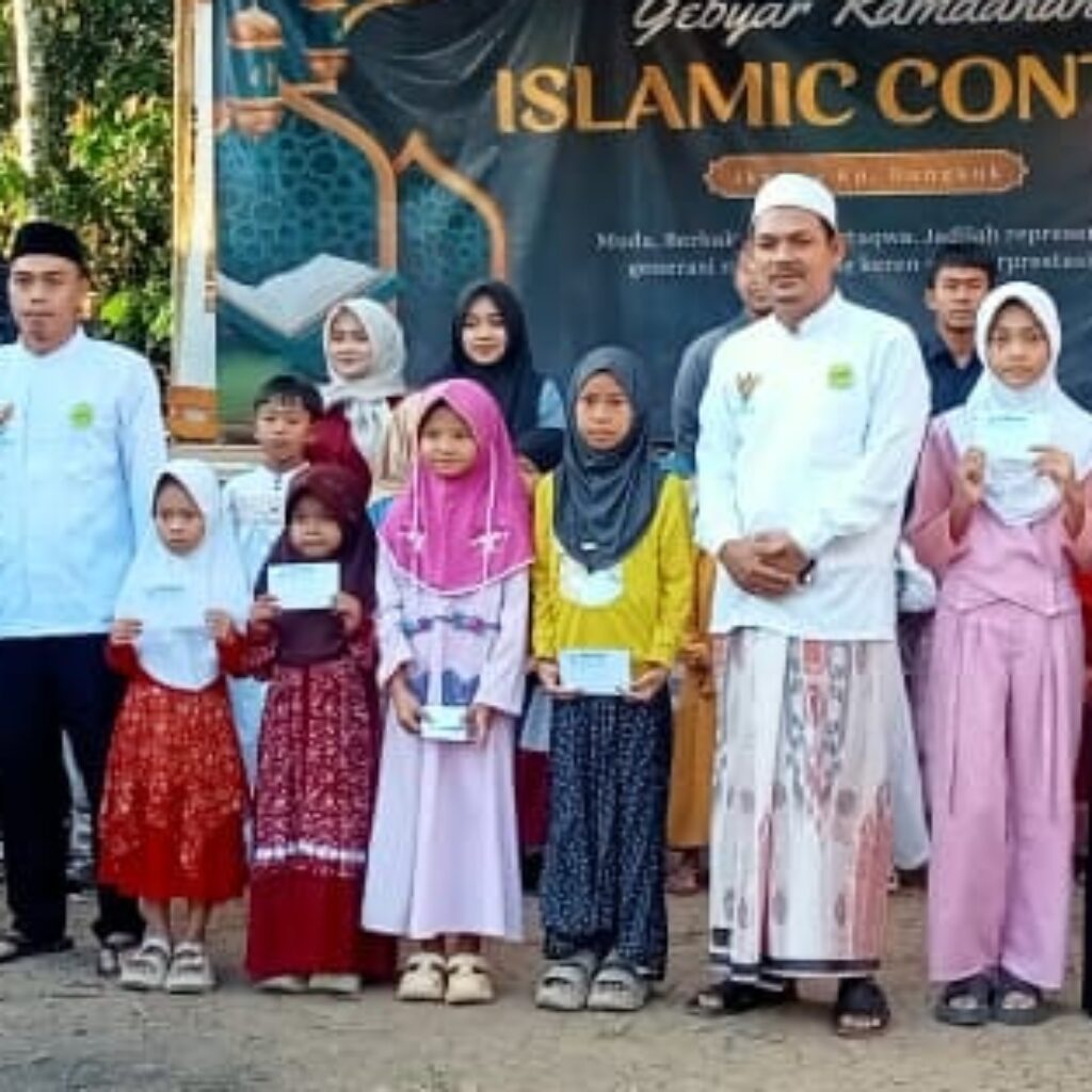 UPZ Kecamatan Cirinten Salurkan Santunan untuk 12 Yatim Piatu Peserta Sanlat IKRAMA