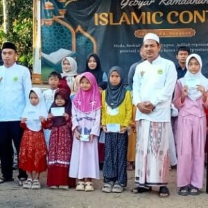 UPZ Kecamatan Cirinten Salurkan Santunan untuk 12 Yatim Piatu Peserta Sanlat IKRAMA