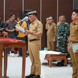 Wali Kota Metro Bambang Iman Santoso Lantik 100 Pejabat Baru, Dorong Reformasi Birokrasi dan Pelayanan Publik