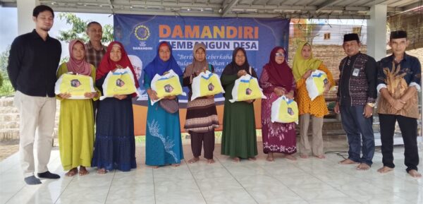 Yayasan Damandiri D’Baduy Caffe Berbagi Sembako untuk Warga Cirinten dan Baduy di Bulan Ramadan 1447 H