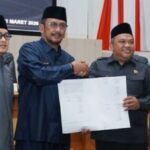 Ketua DPRD Sukabumi menghadiri kegiatan Muhibah Ramadhan di Masjid Besar Al-Hidayah Sagaranten bersama masyarakat.