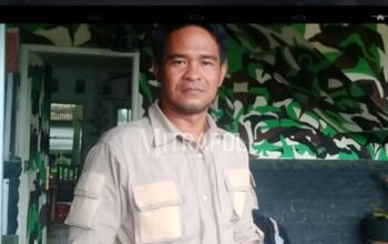 petugas polisi mengamankan wisata pantai carita saat libur lebaran.