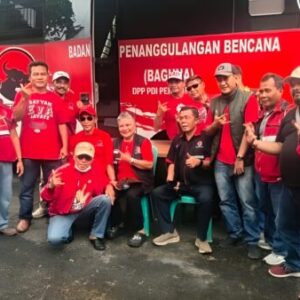 Anggota DPRD PDI Perjuangan Turun Langsung Layani Warga Palabuhanratu Lewat Pengobatan Gratis