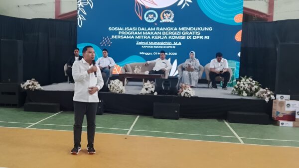 Sosialisasi program makan bergizi gratis di GOR Surade Sukabumi