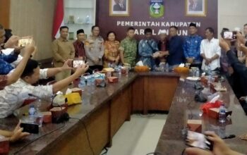 Bupati Sarolangun Mediasi Konflik PT SAL dan SAD, Sepakati Damai dengan Ganti Rugi Rp75 Juta
