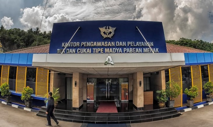 Dugaan Rokok Ilegal Lolos di Pelabuhan Merak