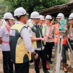 15 Tahun Rusak, Gubernur Lampung Rahmat Mirzani Djausal Mulai Perbaikan Jalan Kasui–Air Ringkih Way Kanan