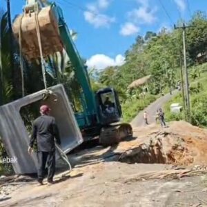 Jalan Penghubung 3 Kecamatan di Lebak Putus, Akses Warga Lumpuh, Perbaikan Darurat Dikebut