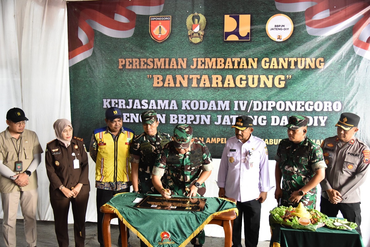 Jembatan Gantung Bantaragung Pemalang Rampung Direhabilitasi