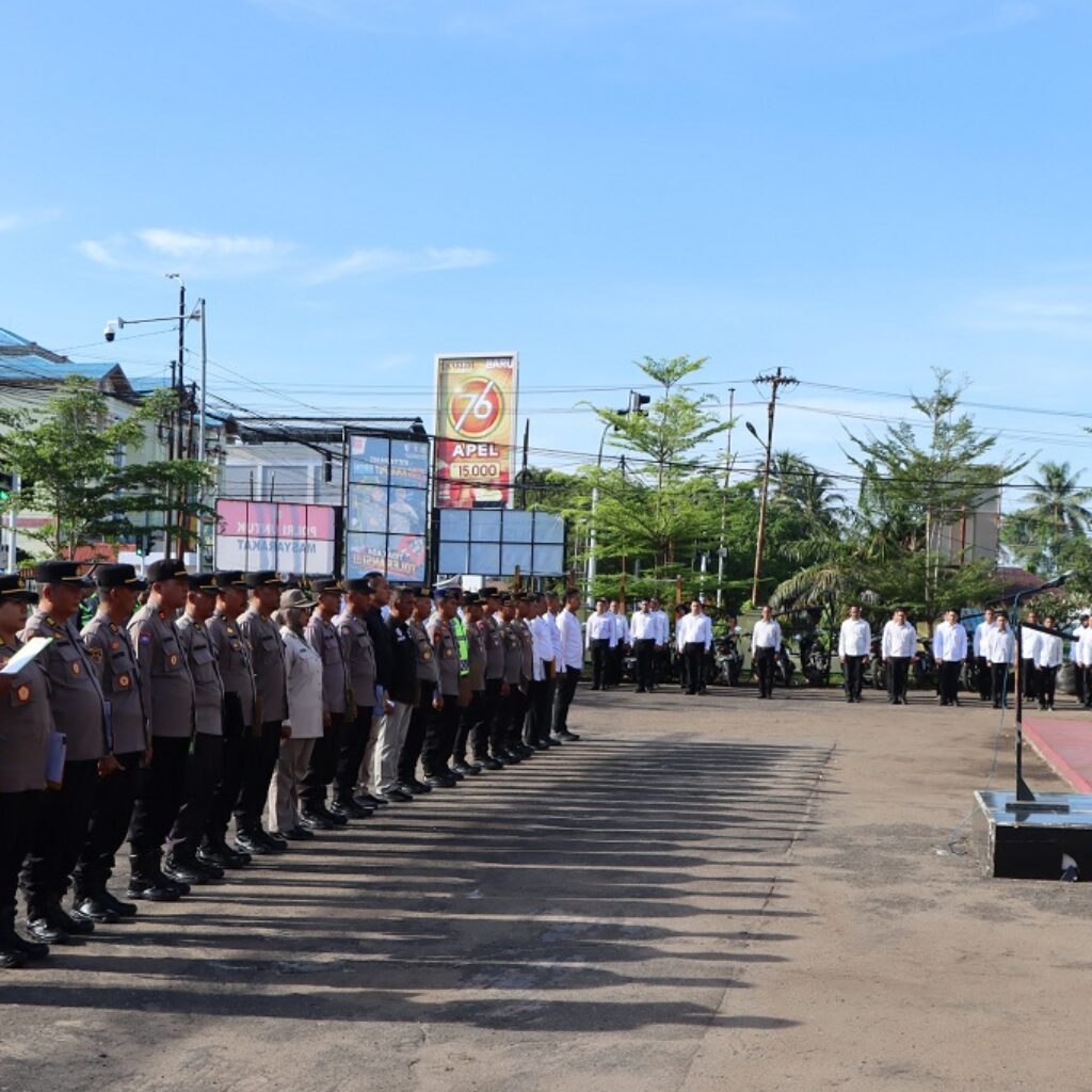 Pimpin Apel Pagi, Kapolres Ketapang AKBP Muhammad Harris Tekankan Disiplin