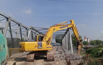 Kementerian PU Ganti Jembatan Manyar Lama, Target Rampung September 2026