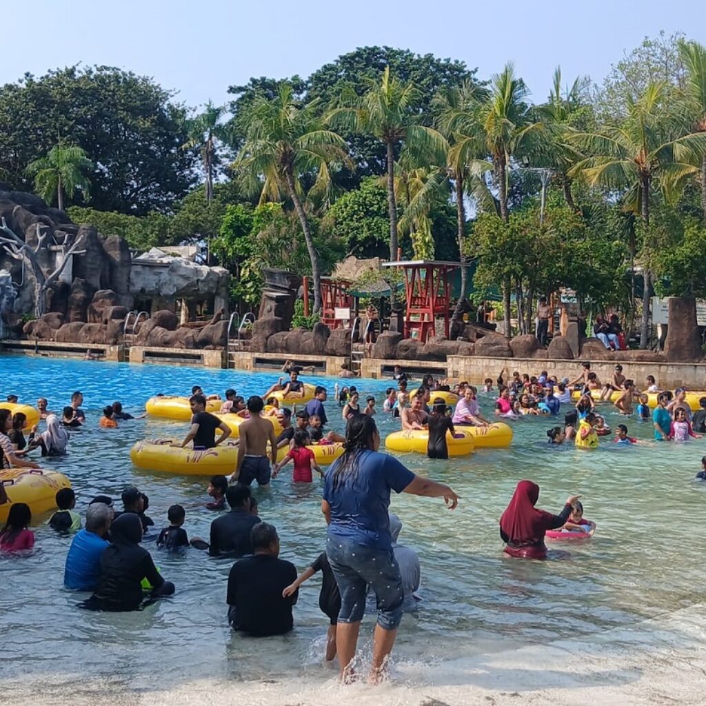 Libur Akhir Pekan, Atlantis Ancol Diserbu Ribuan Pengunjung, Ini Deretan Wahana Favorit yang Wajib Dicoba