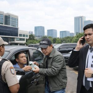 Parkir Liar Dekat Kantor Wali Kota Jakbar Disorot, Diduga Ada Pungli, Polisi Didesak Bertindak