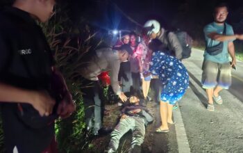 Respons Cepat Layanan 110, Polisi Melawi Evakuasi 3 Korban Kecelakaan di Jalan Sintang–Nanga Pinoh