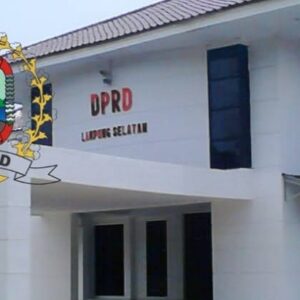 WhatApp Tidak di Respon, Sekwan Lamsel Bungkam saat di Konfimasi Anggaran Perjadin senilai 22 M