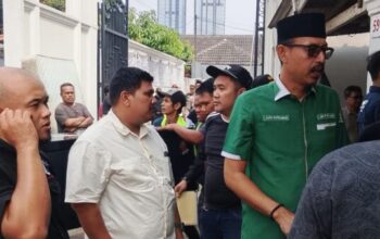 Proses eksekusi rumah di Cilandak Barat Jakarta Selatan dengan pengamanan aparat gabungan.