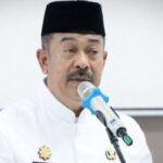 Kades Jambur Baru diduga merusak aset jalan lingkungan di Mandailing Natal.