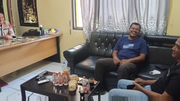 Polsek Bojongmanik dan wartawan Mitrapol Lebak saat silaturahmi.