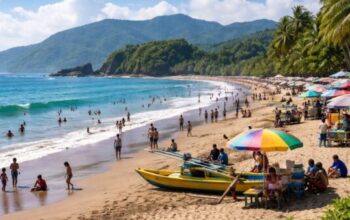 Panorama pantai di Palabuhanratu Sukabumi sebagai destinasi wisata unggulan.