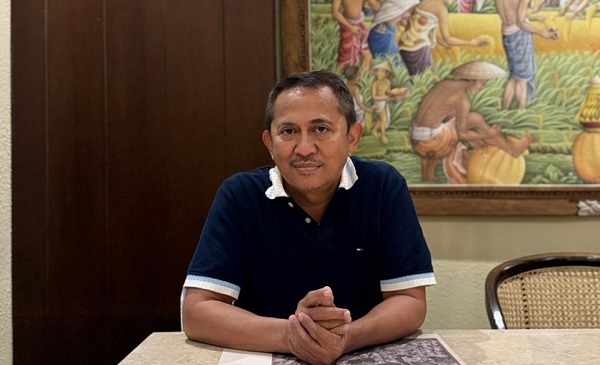Bantah Isu Rangkap Jabatan Parpol