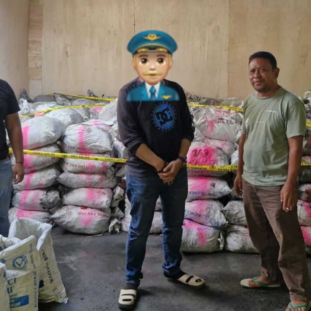 Bongkar PETI di Bone Bolango, Polda Gorontalo Amankan 259 Karung Batu Hitam dan Dua Orang Terduga Penambang