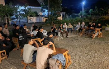 Diskusi Mahasiswa Samadua Bersama Rafly Kande