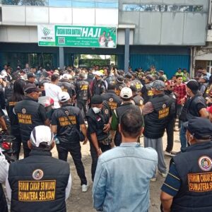 Forum Cakar Sriwijaya Gelar Aksi di Kantor FIF Group, Desak Klarifikasi atas Dugaan Insiden dengan Debitur