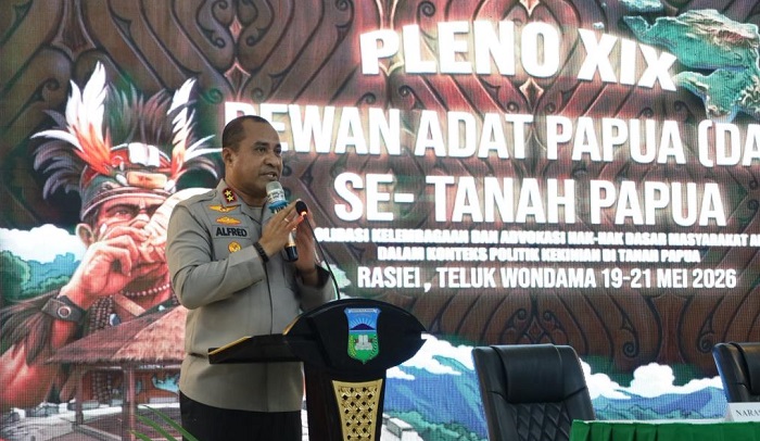 Hadiri Pleno XIX Dewan Adat Papua di Teluk Wondama