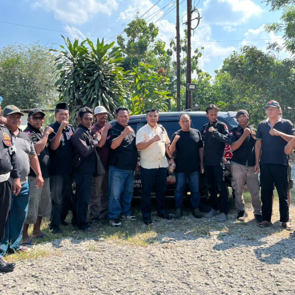 Partai PNJ bersama DPC GRIB Jaya manunggal dampingi warga Blora gelar aksi tuntut perbaikan jalan Provinsi Randublatung-Cepu
